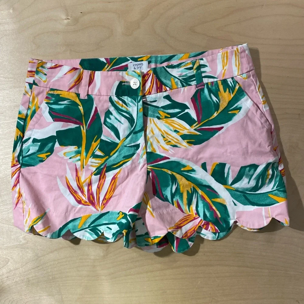 Crown & Ivy Pink and Green Tropical Print Women Shorts 10 Shelby (B)